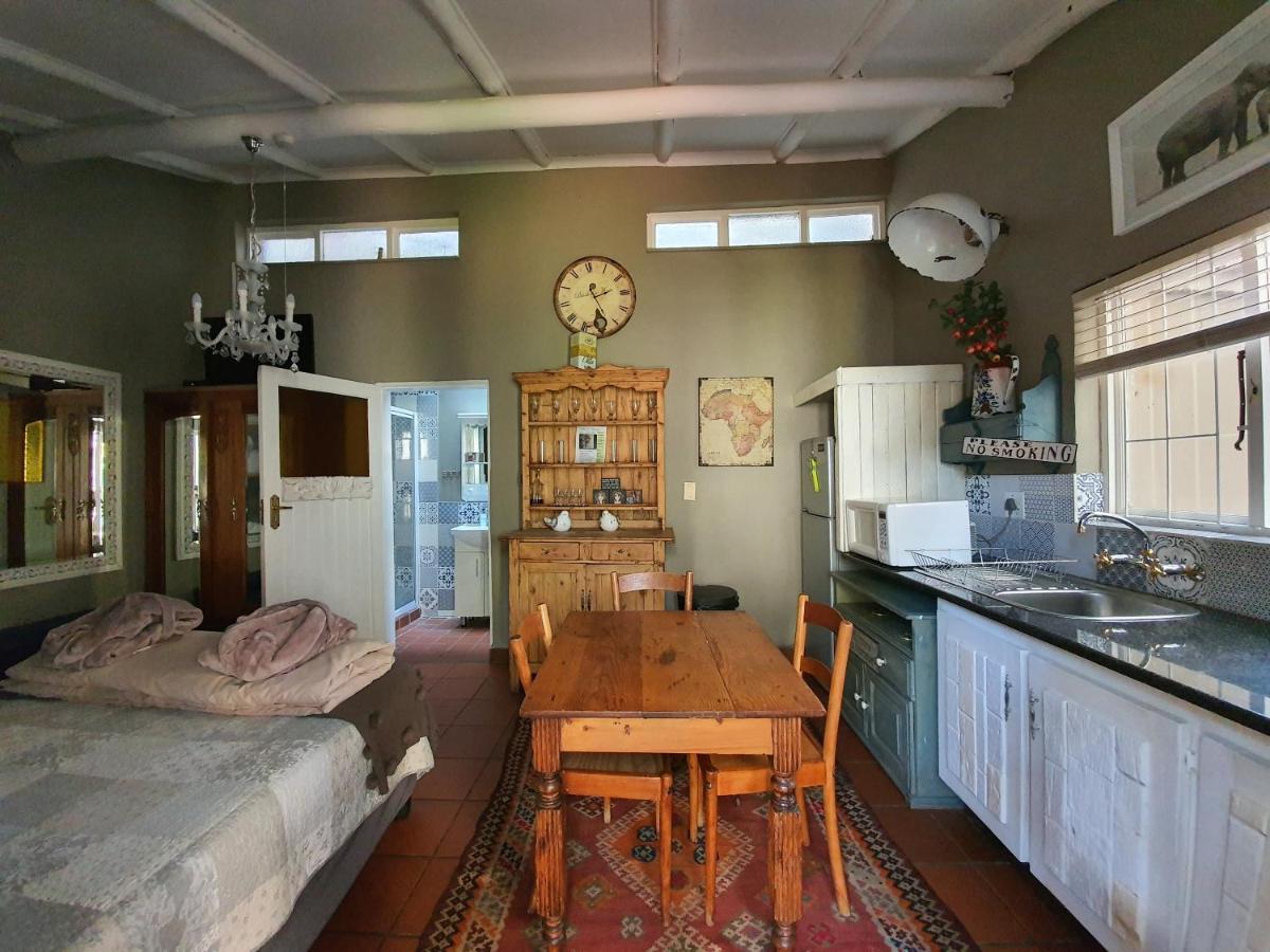 Waterhouse Guest Lodge - Indus Street Pretoria-Noord Eksteriør billede