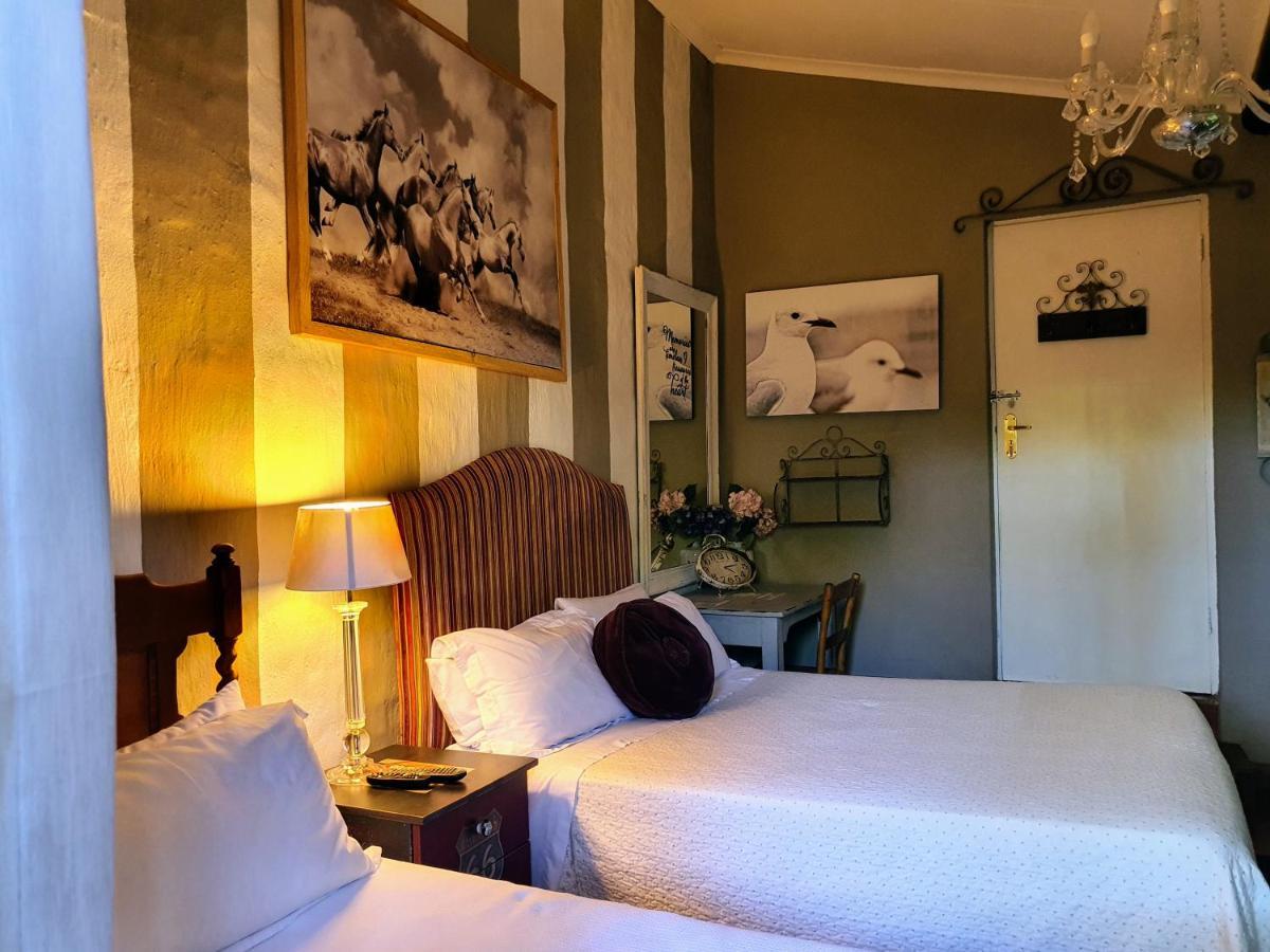 Waterhouse Guest Lodge - Indus Street Pretoria-Noord Eksteriør billede